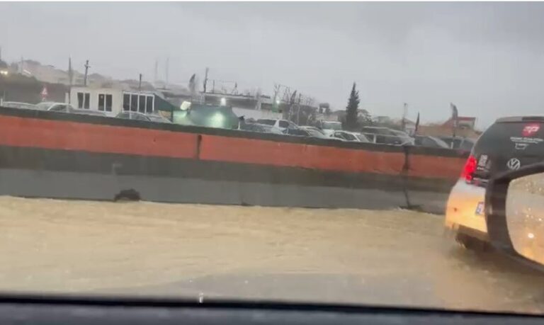 Instituti i Gjeoshkencave: Moti i keq deri më 8 janar! Drini, Buna dhe Liqeni i Shkodrës rrezik të shtuar për përmbytje