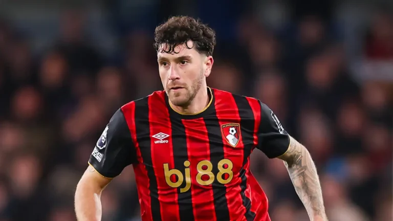Juventus sfidon Barcelonën, futet në garë për mbrojtësin që luan te Bournemouth