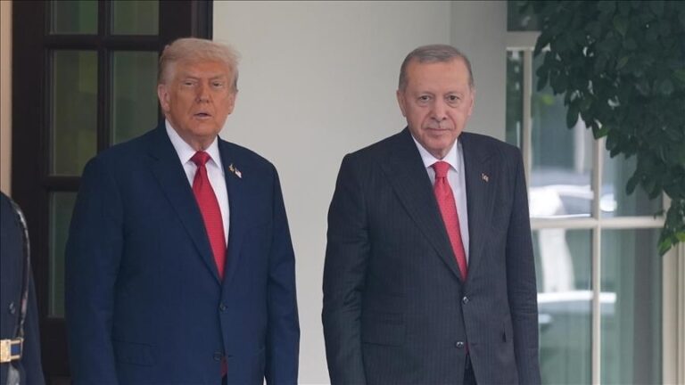 Presidenti Trump fton Erdogan t’i bashkohet ”Bordit të Paqes për Gazën” si anëtar themelues