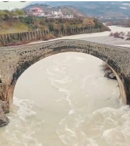 moti-i-keq-ministri-gonxhja-monitorim-i-vazhdueshem-per-mbrojtjen-e-pasurive-kulturore