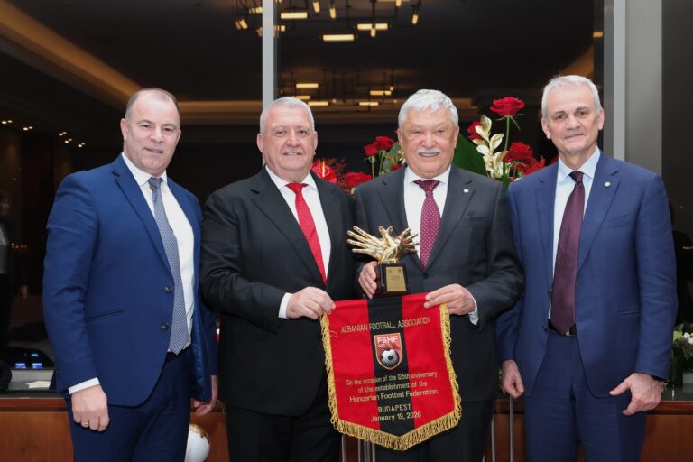 Duka uron Federatën Hungareze të Futbollit për 125-vjetorin e themelimit
