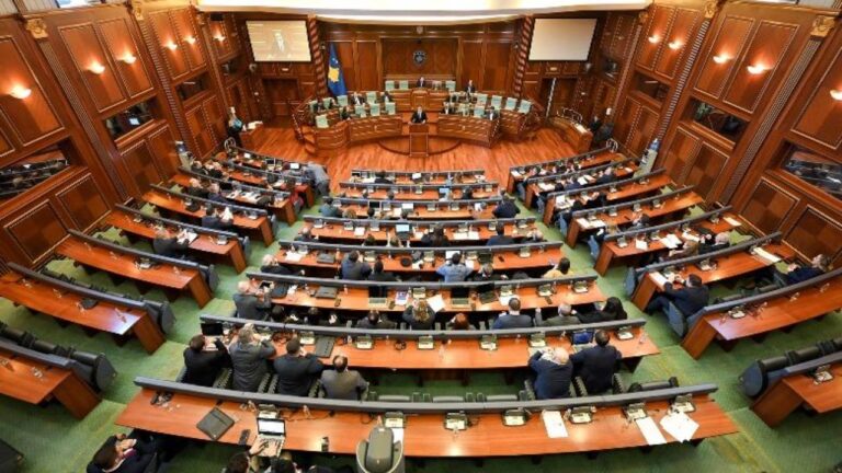 Përplasje në Kuvend, PDK braktis seancën