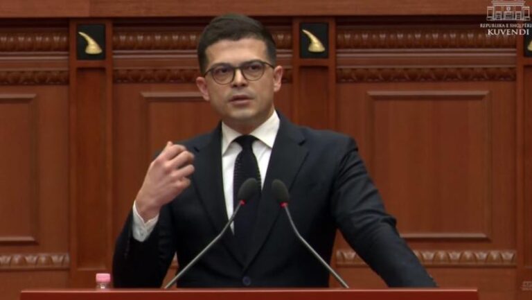 Ministri Vengu-opozitës: Nxini vendin, s’keni turp kur mashtroni e shpifni