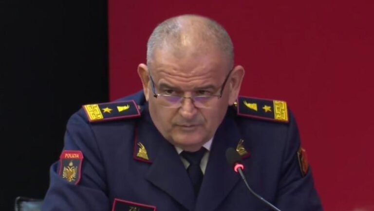 Bllokimi i aksit Librazhd-Pogradec, Policia: Në pikat kufitare po lajmërojmë shoferët