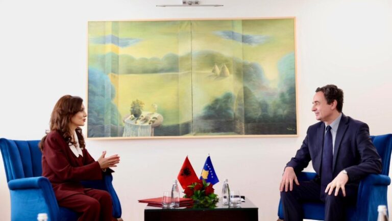 Takimi me Spiropalin në Prishtinë, kryeministri Kurti zbulon detaje: Hekurudha Gjakovë-Shkodër, prioritet i këtij mandati