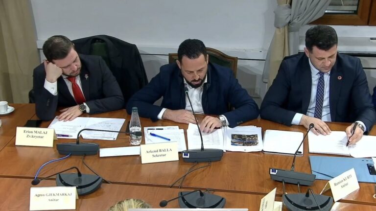 Takimi për projektin TID në Durrës, deputeti Arkend Balla: Rikonfirmohet procesi i dëgjimit dhe verifikimit