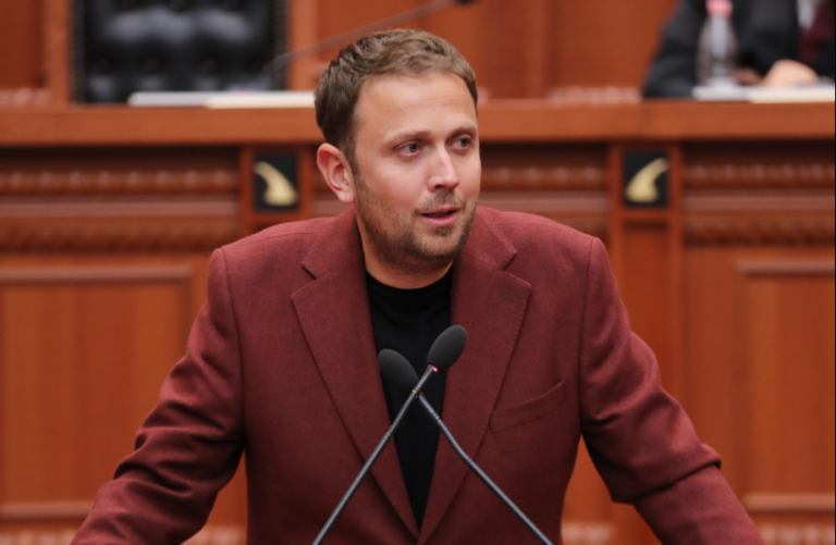 Protestat kundër resortit të Bashkim Ulajt, ish-deputeti i PS për dhunimin e banorëve: Akt vandal dhe bandit