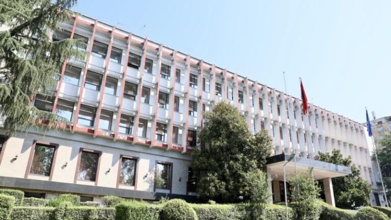 Ministria e Jashtme apel shqiptarëve në Izrael: Kujdes maksimal dhe zbatoni udhëzimet zyrtare