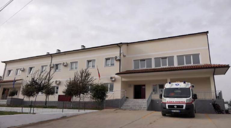 Ngjarje e rëndë, gruaja humb jetën pasi kafshohet nga qeni i fqinjëve