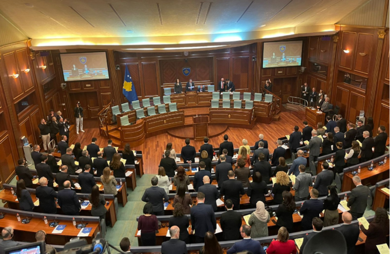 Betohen 118 deputetët e rinj në Kosovë