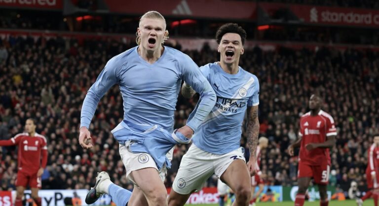 Manchester City përmbys Liverpoolin në “Anfield”, fitore dramatike në shtesë
