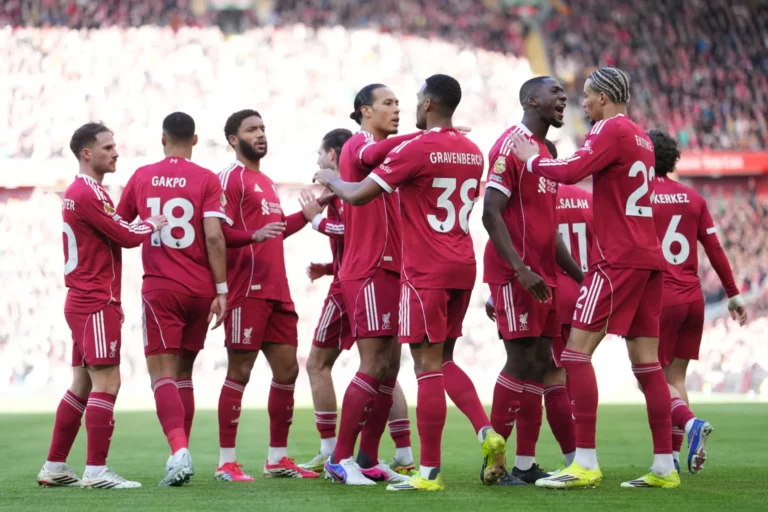 Liverpool shkatërron West Ham në Premier League, fiton me “manita”