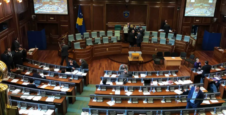 Rrezik për zgjedhje të reja në Kosovë? Një klasë politike e papërgjegjshme për popullin kosovar!*