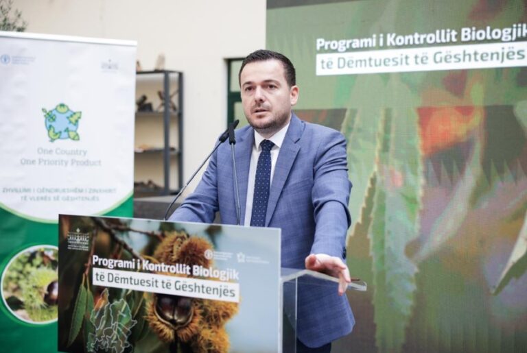 Zgjerohet programi i kontrollit biologjik të gështenjës në 6 bashki, ministri Salla: Kemi një model të ri bashkëpunimi