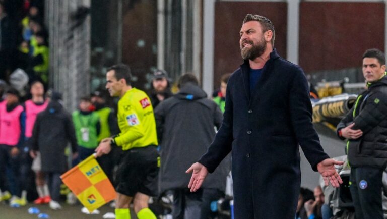 Zhgënjimi i De Rossit: “Rregullat e reja dhe VAR-i po e ndryshojnë futbollin për keq”