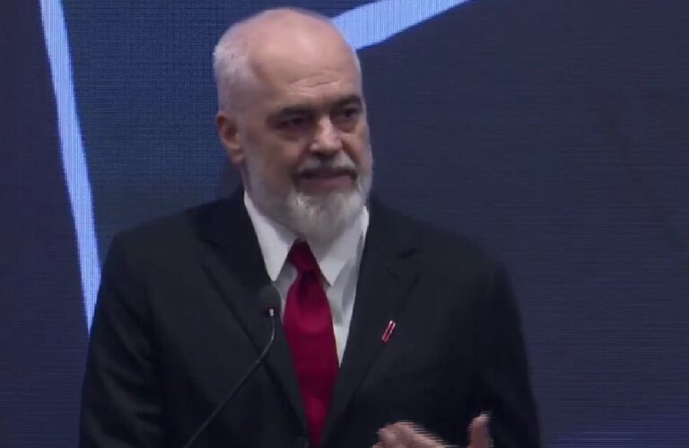 Rama: Vjosa Osmani është kërcënuar se nuk ka lejuar prokurorët e Hagës të dhunonin zyrën e presidentit