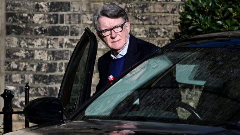 Dosjet Epstein: Ish-ambasadori britanik në SHBA, Mandelson, arrestohet në Londër