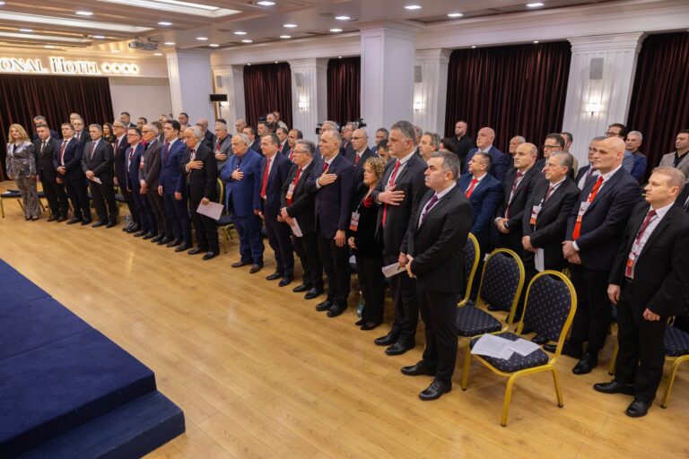Themelohet në Tiranë Kolegji pan-shqiptar i kirurgëve, marrin pjesë personalitetet me të shquara