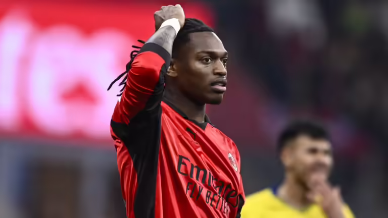 Parma i shkakton humbje të hidhur Milanit, Interi më pranë titullit