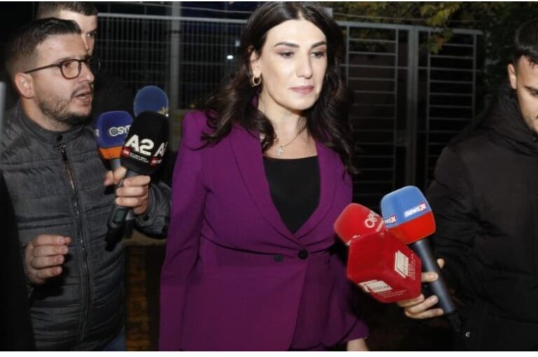 Mirlinda Karçanaj jep dorëheqjen si drejtoreshë e AKSHI-t, ja kush e zëvendëson