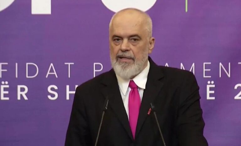 Kryeministri: Ç’është ky hall?! I marrin njerëzit në Prokurori dhe u bëjnë presion të pranojnë faje që s’i kanë