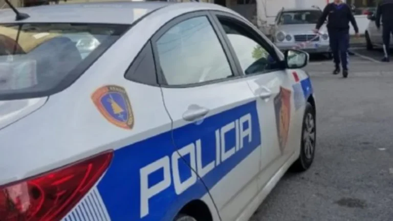 Korçë, ish-mësuesi 67 vjeç, gjendet i pajetë brenda në banesë, jetonte i vetëm!