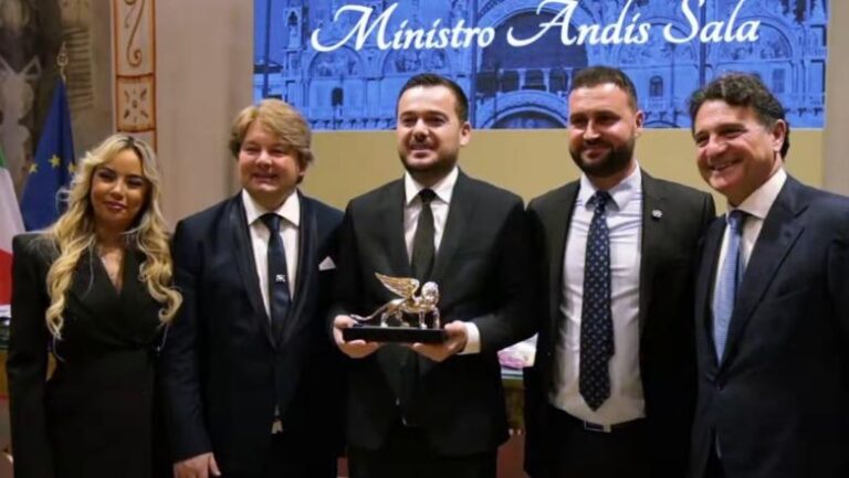 Ministri Salla vlerësohet në Romë me çmimin ”Luani i Artë”: Simbol i miqësisë së fortë mes Shqipërisë e Italisë