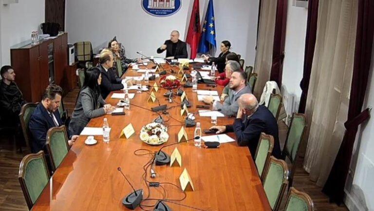Mbi 3 mijë shqiptarë në Lindjen e Mesme, PD kërkon seancë dëgjimore me Ramën