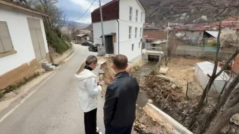 Shembet rruga në fshatin Rëmenj të Pogradecit, deputetët e PD: Shkak abuzimet, aksi kushtoi 800 milionë lekë