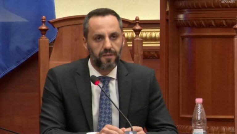 Akuzat e PD-së për Skënder Hitën, ministri Lamallari: Drejtues në disa qarqe, është i përkushtuar