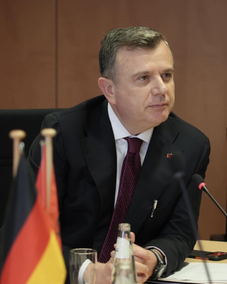 Taulant Balla reagon pas vizitës në Berlin: Do rrisim investimet gjermane në Shqipëri