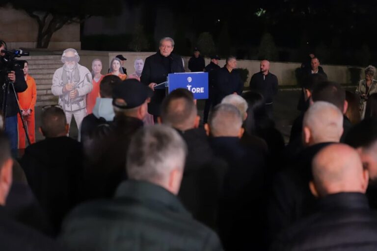 Foltorja tek Kryeministria, Berisha: Ndërkombëtarët kanë bërë lëvizje të fuqishme, kabineti i ri është i Ballukut