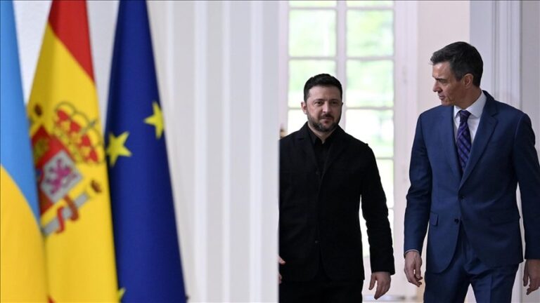 Ukraina dhe Spanja nënshkruajnë marrëveshje strategjike në raketa dhe mbrojtje ajrore