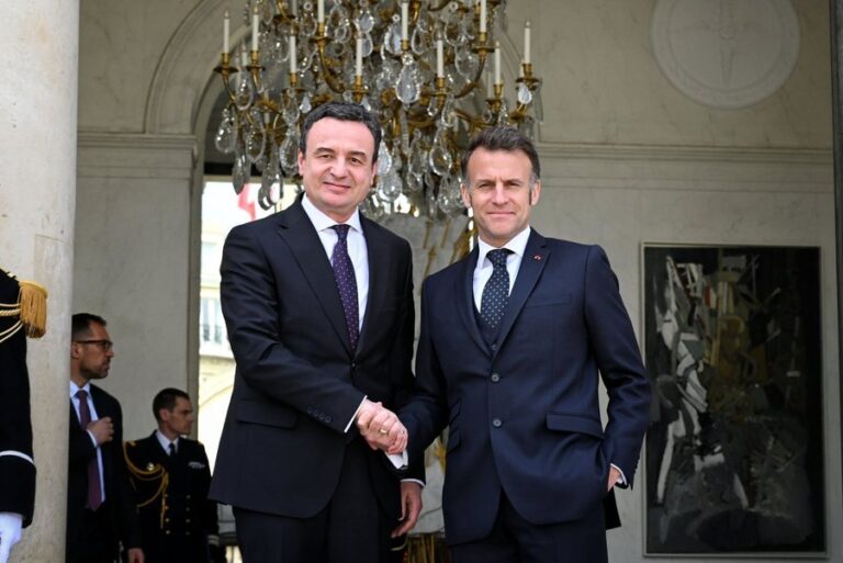 Kryeministri Kurti merr konfirmimin për KFOR-in në Kosovë, zbardhet biseda me presidentin Macron