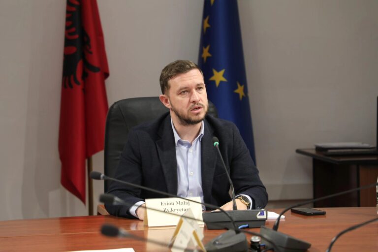 Deputeti Malaj flet për nismën e socialistëve: ”Punët e Shqipërisë” është diçka e brendshme e PS-së