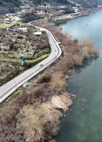 Rruga pranë liqenit në Shkodër një perlë turistike