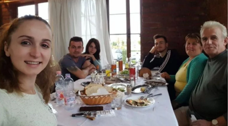 Humbi 7 anëtarët e familjes gjatë tërmetit të 2019, ndahet nga jeta Alfred Cara