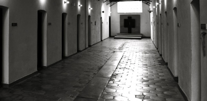 instituti-i-studimit-te-krimeve-dhe-pasojave-te-komunizmit-njofton