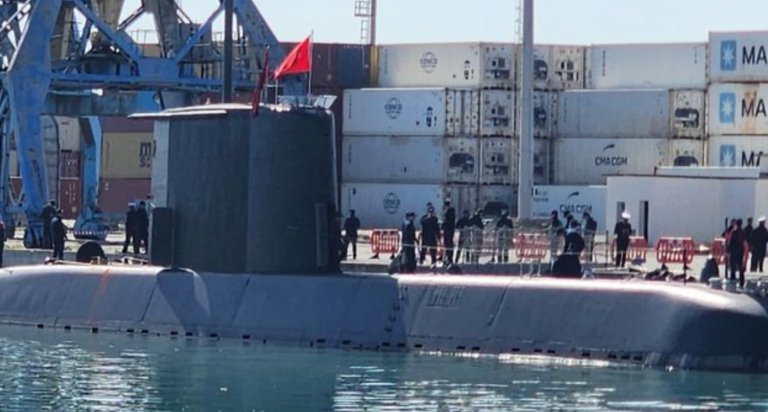 Nëndetësja turke TCG İNÖNÜ mbërrin në Portin e Durrësit