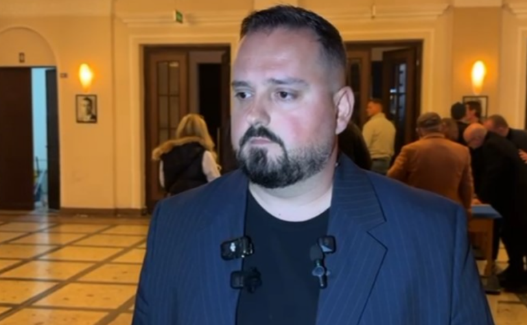 Ardit Çylybyli zgjidhet kryetar i Partisë Demokratike në Shkodër
