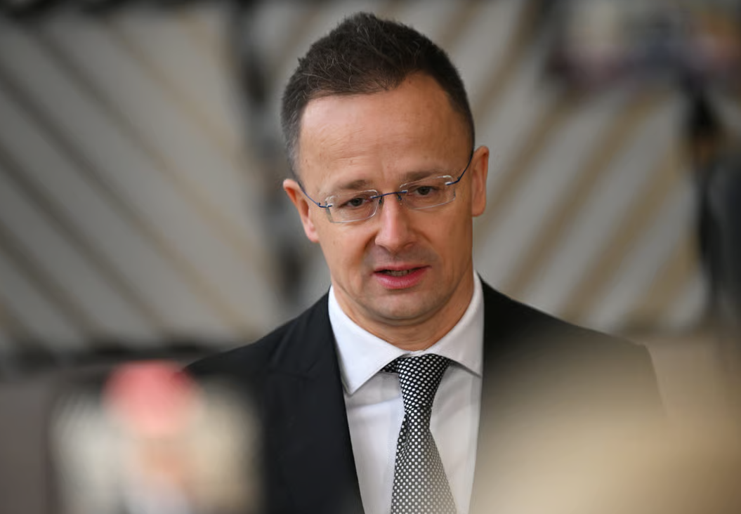 Kryediplomati hungarez u përgjua nga BE  Nisin hetimet për çështjen e bujshme