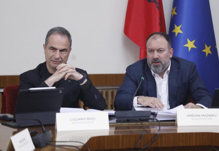 Territorialja/ PD kundër dëgjesave në terren, kërkon zhvillimin e tyre në Kuvend. PS: Duhet shkuar në territor