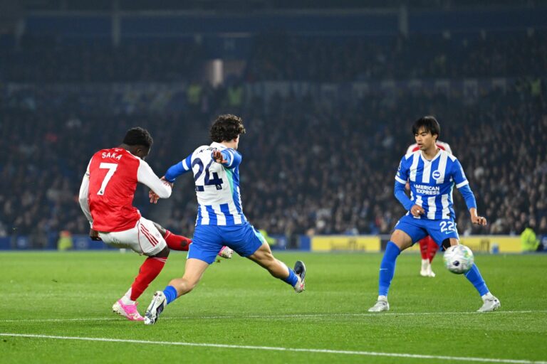 Premier League/ Arsenali fiton dhe arratiset në krye, City ndalet ndaj Nottingham