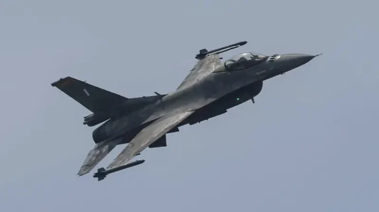 Turqia bën gati avionët luftarak F-16 për në Qipro