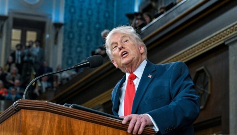Administrata Trump anulon kërcënimin për tarifa mbi trafikun detar në Hormuz