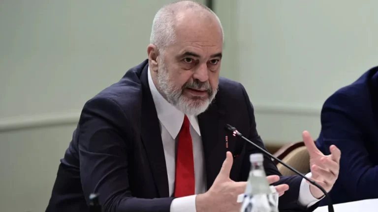 Rama dënon sulmet e Iranit ndaj Emirateve: “Raketime urrejtjeje kundër një oaze paqeje si Dubai”