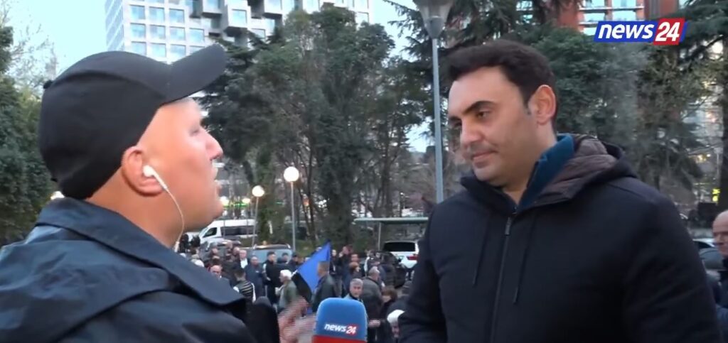 Protesta e opozitës, Këlliçi: Kuvendi u kthye në bunker për të mbrojtur të korruptuarit!