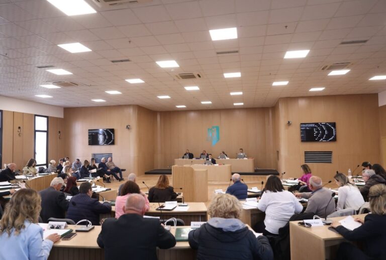 Këshilli Bashkiak miraton transferimin e fondeve për dy investime të rëndësishme infrastrukturore