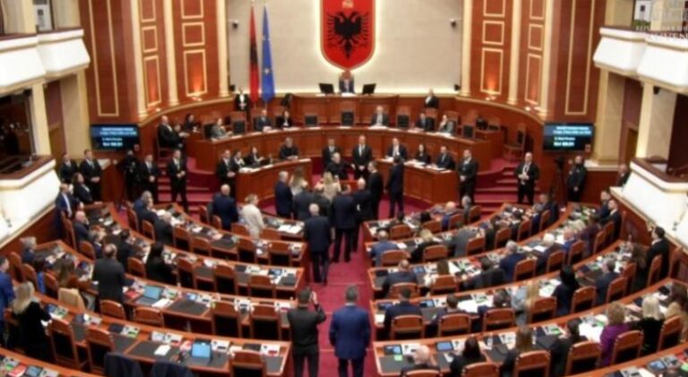Kuvendi rrëzon kërkesën e SPAK, deputetes Belinda Balluku nuk i hiqet imuniteti