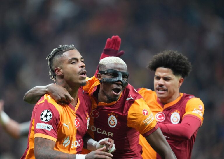 Galatasary befason Liverpoolin në 45 minutat e para (VIDEO)